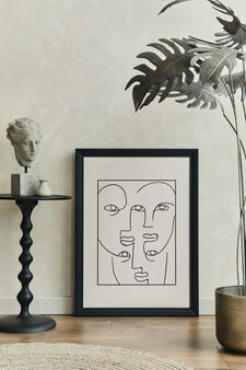 Composizione elegante dell'interno del soggiorno creativo con cornice per poster mock up modello