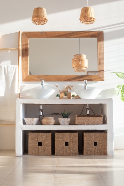 Photo stylish modern interior of a bright, white bathroom with two sinks