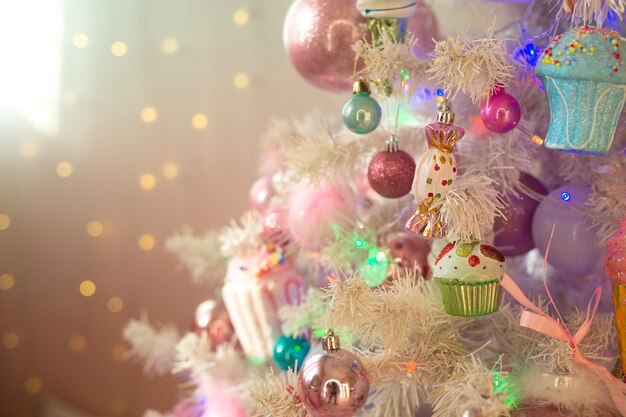 Elegante decorazione dell'albero di capodanno originale