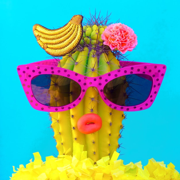 Foto cactus di signora di vacanza alla moda. cactus divertente arte. umore hawaii