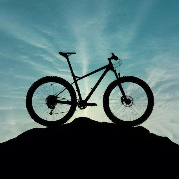 주제 산꼭대기 하늘 배경에 자전거의 실루 소셜 미디어 포스트 크기
