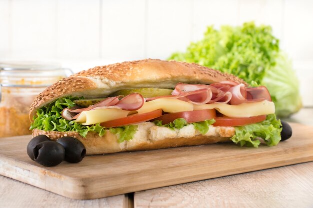 Submarine sandwich