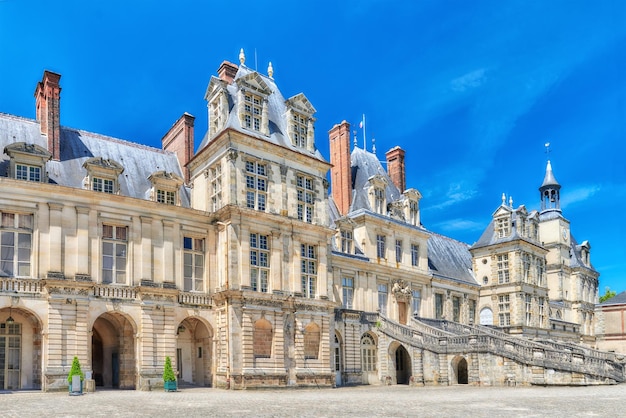 Suburbane residentie van de Franse koningen gevel prachtige Chateau Fontainebleau