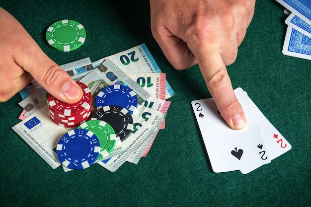 Success in winning on the table in a poker club with a combination of cards one pair