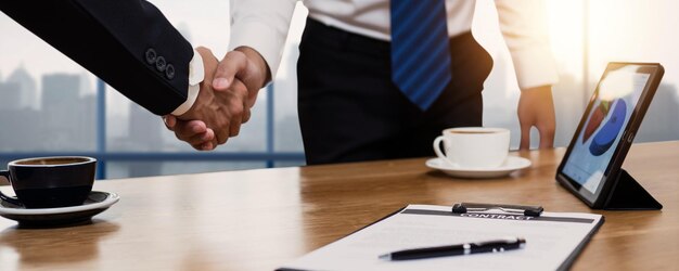 Photo successful negotiate and handshake concept