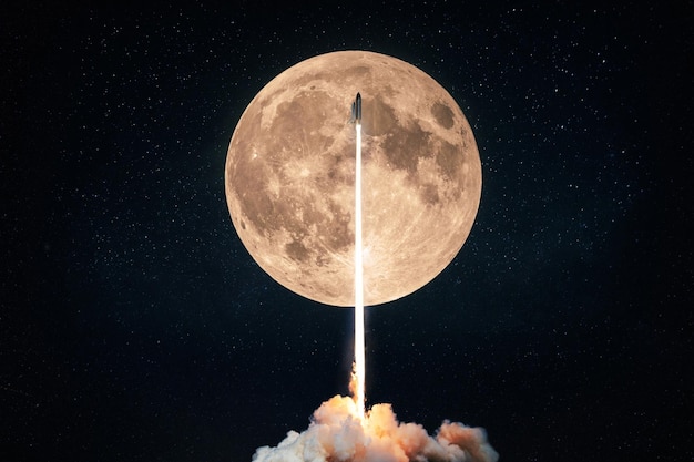 Lancio riuscito di un razzo nello spazio sullo sfondo di una luna piena con crateri e stelle. la navetta spaziale decolla nello spazio esterno, inizio del concetto di missione spaziale