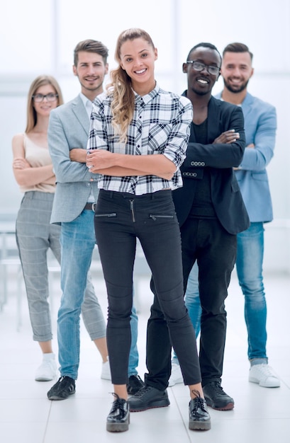 Succesvolle multinationale professionals teamportret