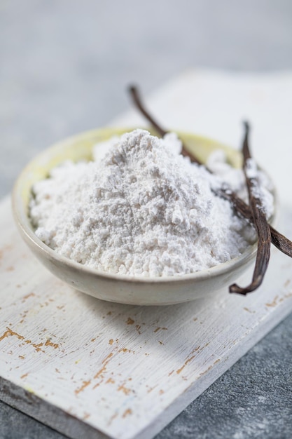 Sugar powder with ground natural vanilla