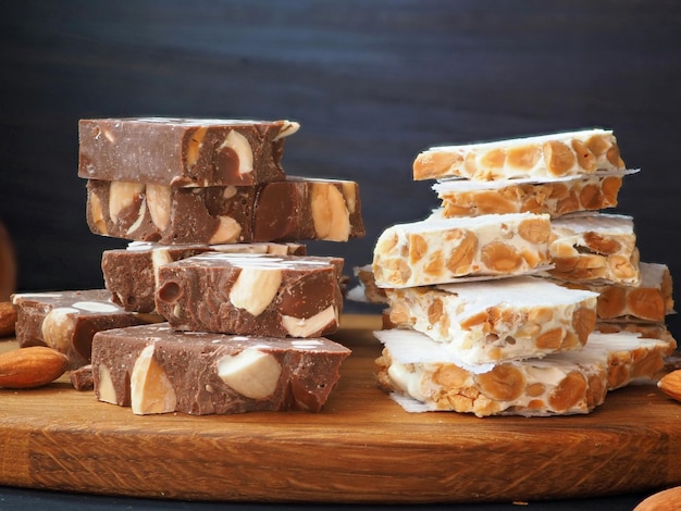 Suiker en Chocolade Turron of noga met noten