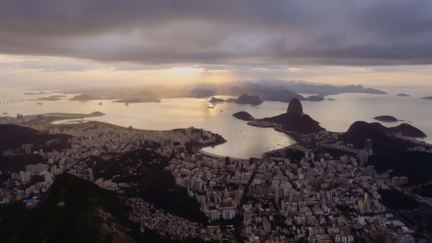 Suikerbroodberg in Rio de Janeiro, Brazilië Botafogo-gebouwen Guanabara-baai en Boten en schepen