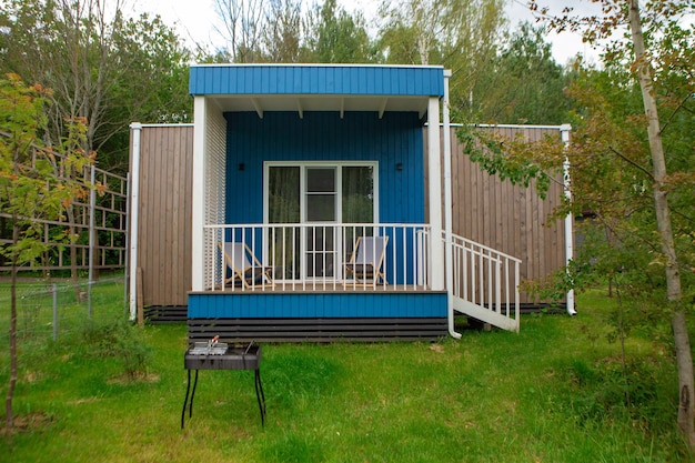 Photo summer country house in the forest