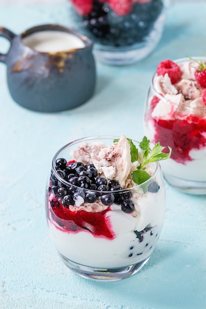 Summer dessert Eton Mess