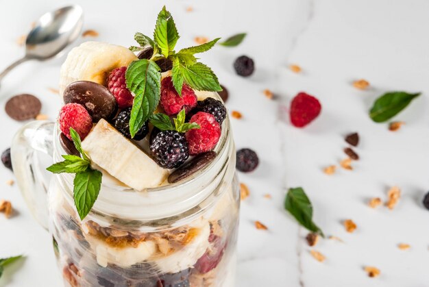 Colazione estiva ai frutti di bosco