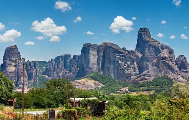 Photo summer meteora important rocky christianity religious monasteries complex in greece