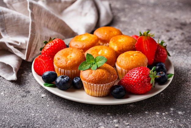 Summer mini cupcakes with berry