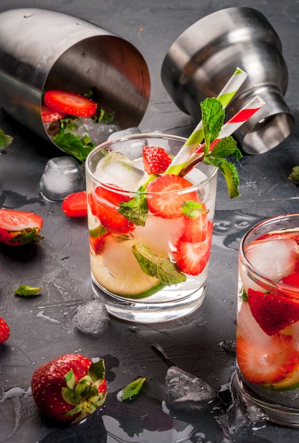 Summer refreshing mojito with strawberry