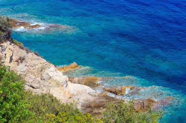 여름 바다 해안 풍경(Halkidiki, Sithonia, 그리스).