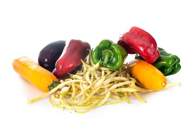 Photo summer vegetables in studio