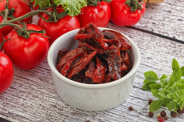 Sun dried tomato with olive oil