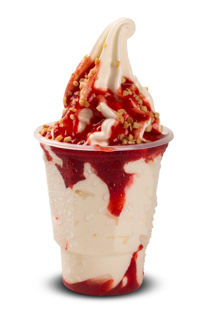 Photo sundae with chocolate syrup
