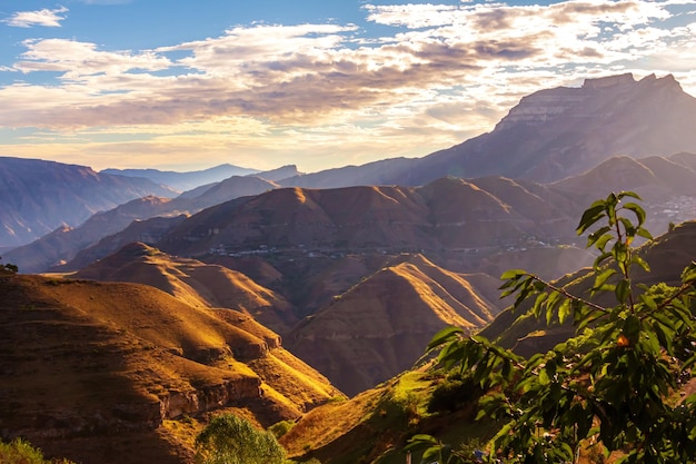 Alba nelle montagne del caucaso daghestan