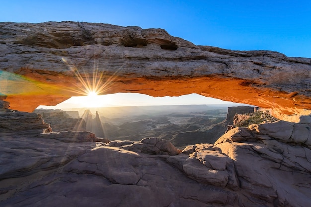 Sunrise at mesa arch, usa