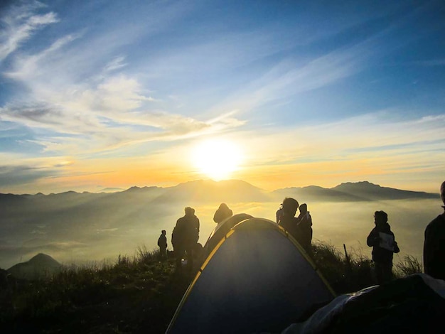 Photo sunrise at mountain