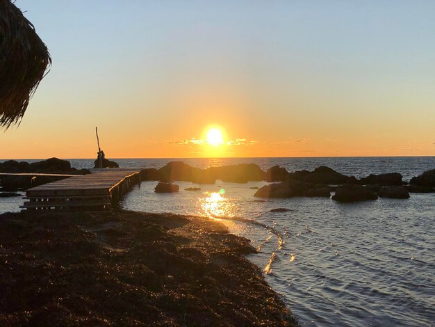 Photo sunset on the adriatic sea in durres albania