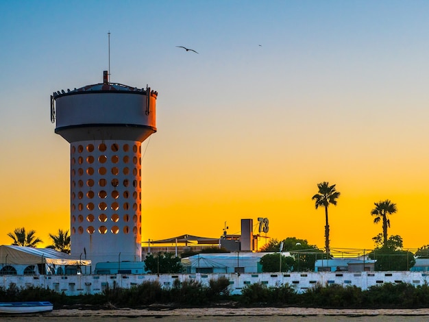 Tramonto nel camping beach park di faro.