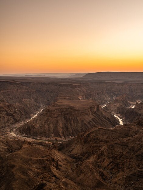 Photo sunset on canyon