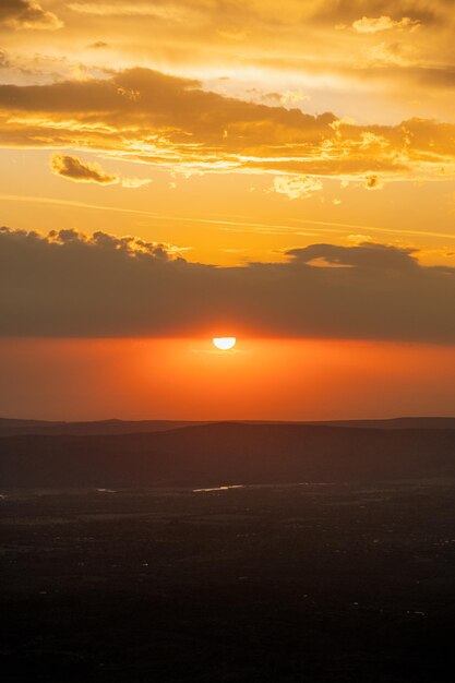 Photo sunset landscape cordoba argentina traslasierra in high peaks of vacations and tourism