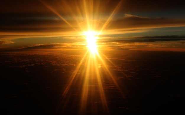 景色に照らされた夕暮れ