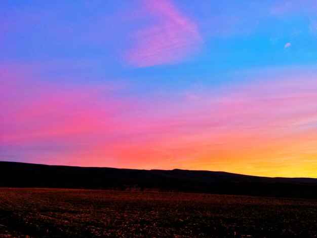 Photo sunset over landscape