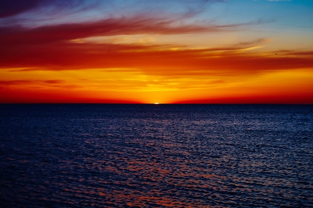 海に沈む夕日