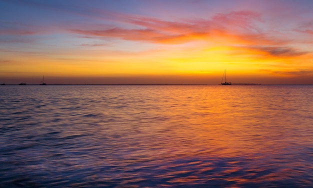 ザンジバルの海に沈む夕日