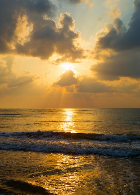 海上の夕焼け