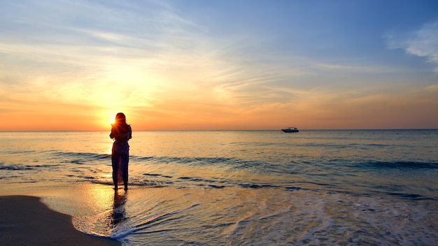 海に沈む夕日