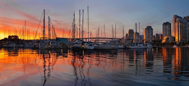 Foto vista del tramonto da charleson park a vancouver bc