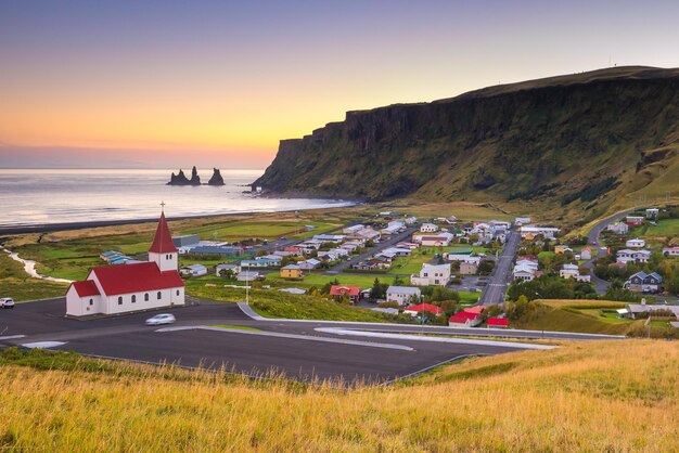 Photo sunset in vik iceland