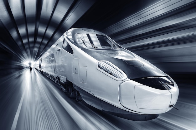 super streamlined train