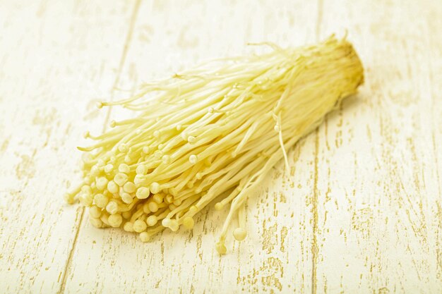 Superfood Raw Japan Enoki mushrooms