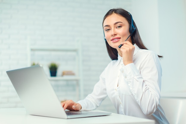 Support phone operator in headset at workplace