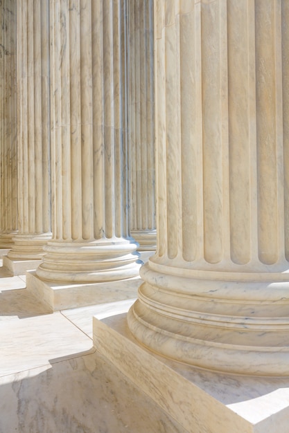 Supreme Court of United states columns row