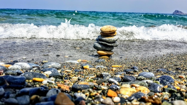 Photo surface level of stones on beach