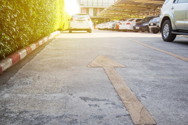 Photo surface level of vehicles on road