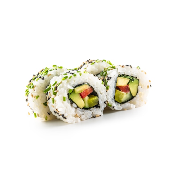 Sushi californië roll verschillende soorten geïsoleerd op een witte achtergrond.