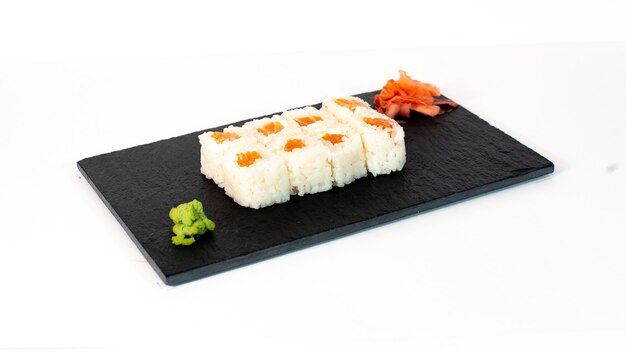 Sushi met zalm en wasabi