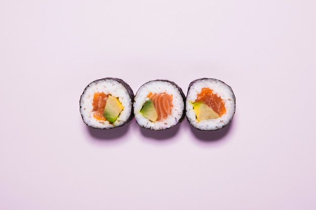 Photo sushi on pink