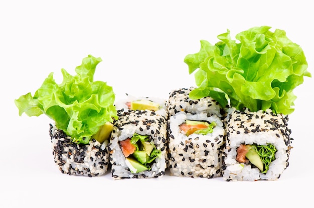 Sushi set met leawes salade