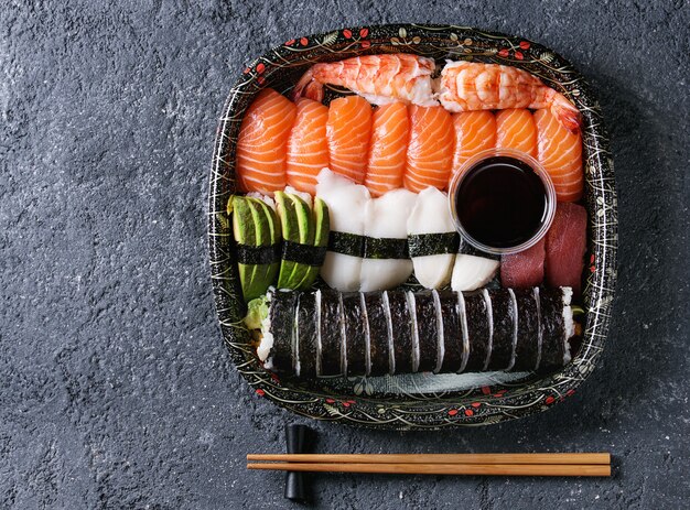 Sushi Set nigiri en broodjes